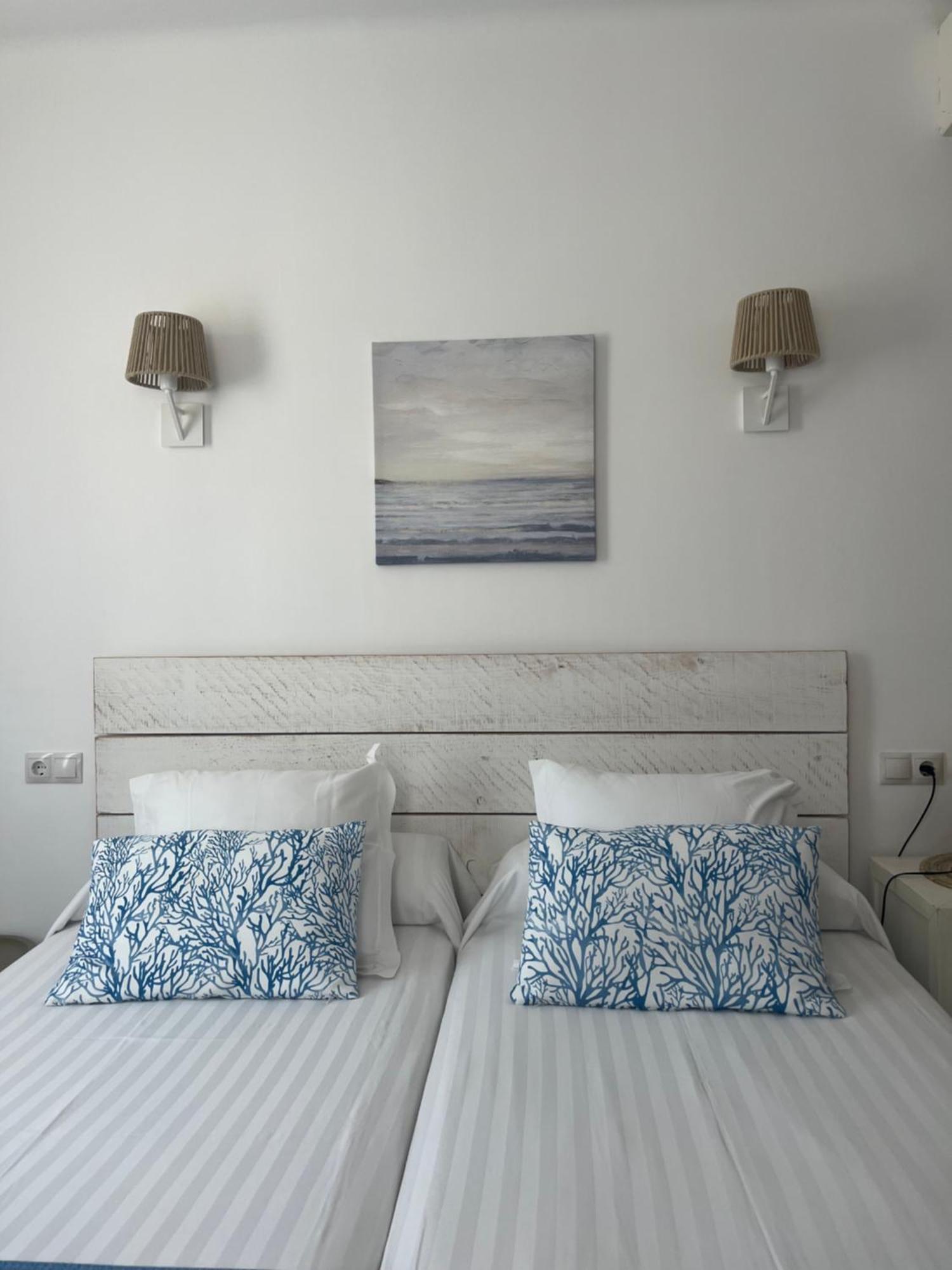 Hostal Dragonera Sant Elm Luaran gambar