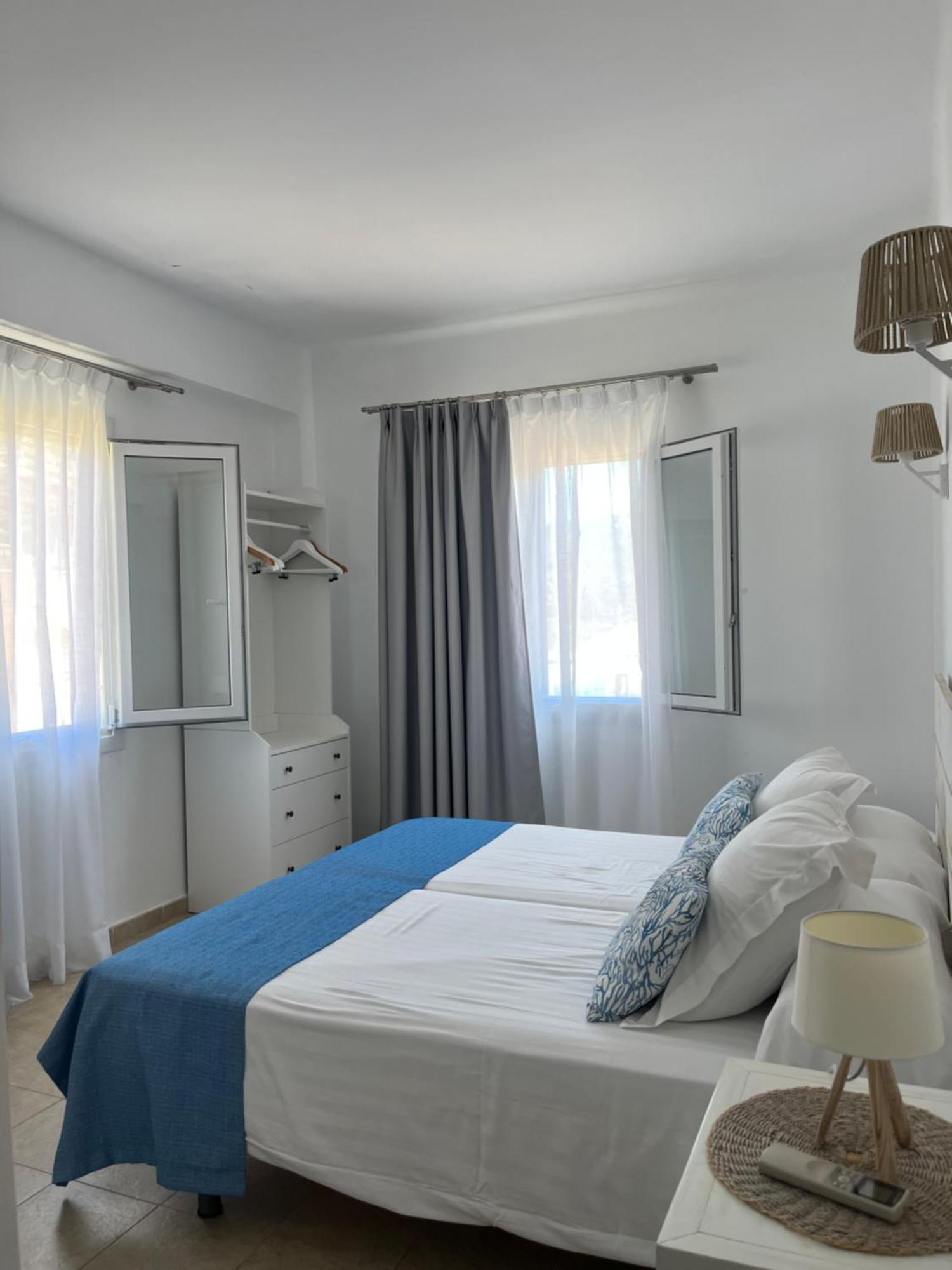 Hostal Dragonera Sant Elm Luaran gambar